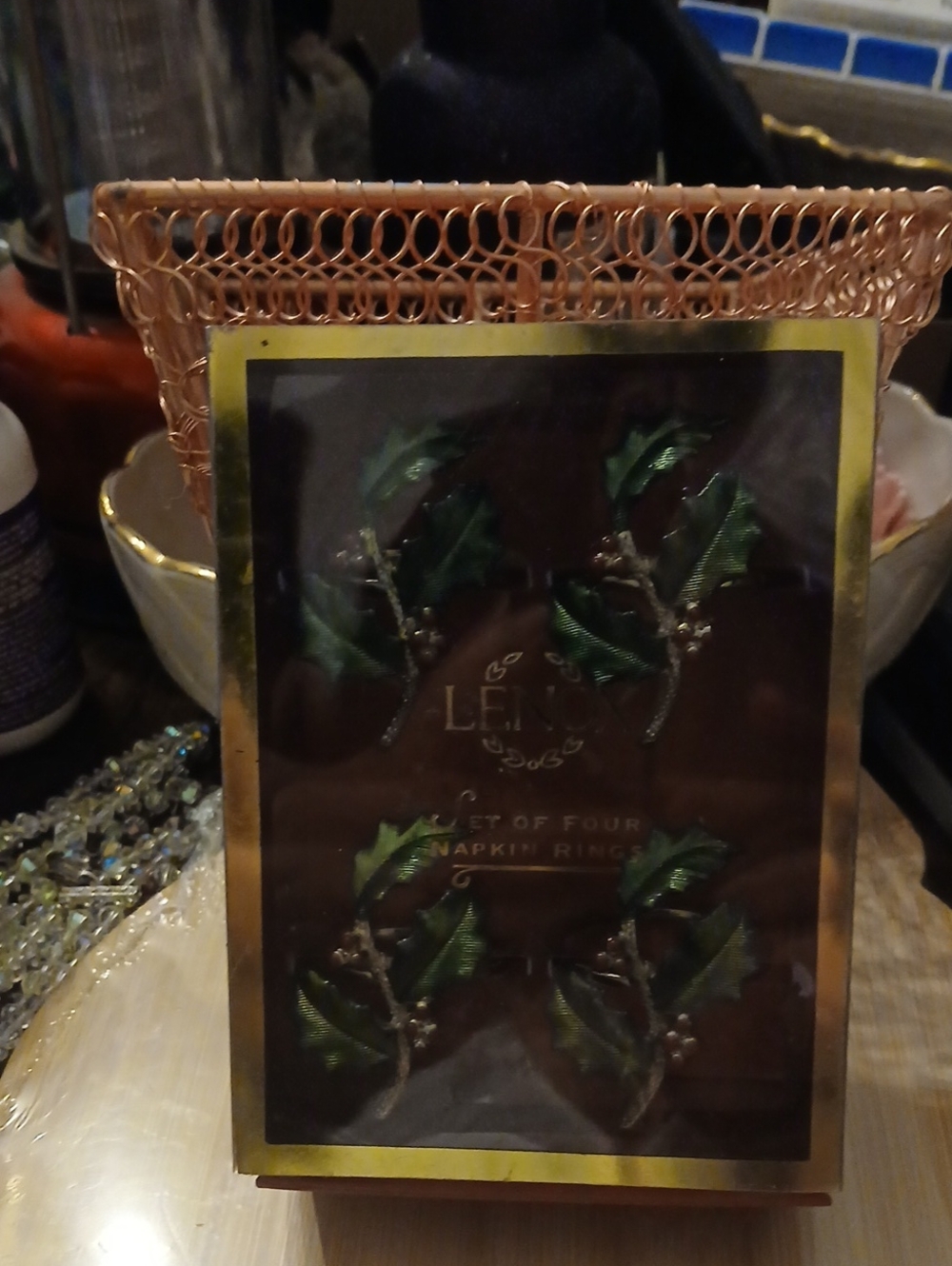 Lenox Green Holly Napkin Rings - Set of Four Gorgeous